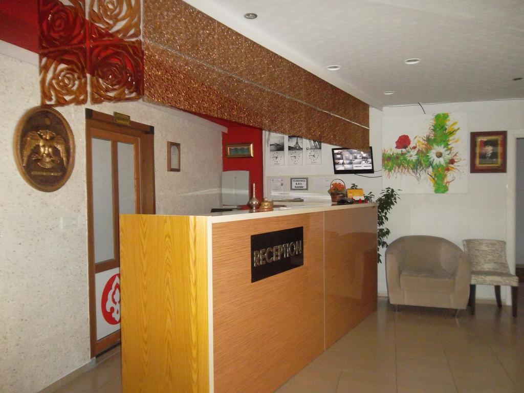 Konak Hotel Mut Εξωτερικό φωτογραφία