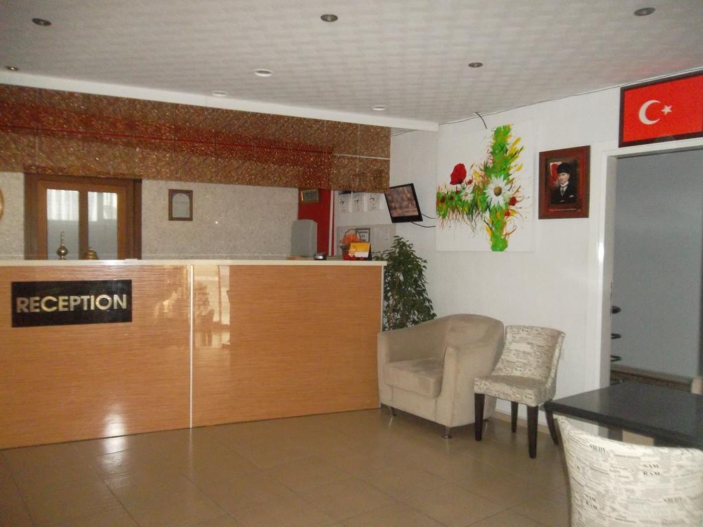 Konak Hotel Mut Εξωτερικό φωτογραφία