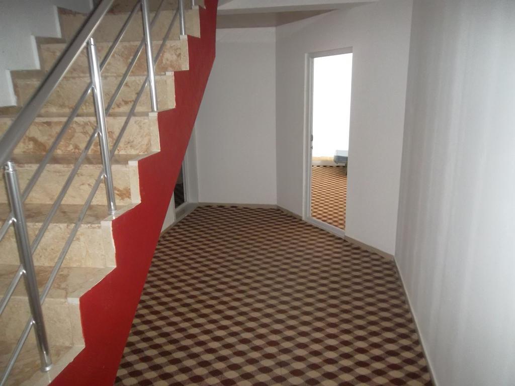 Konak Hotel Mut Εξωτερικό φωτογραφία