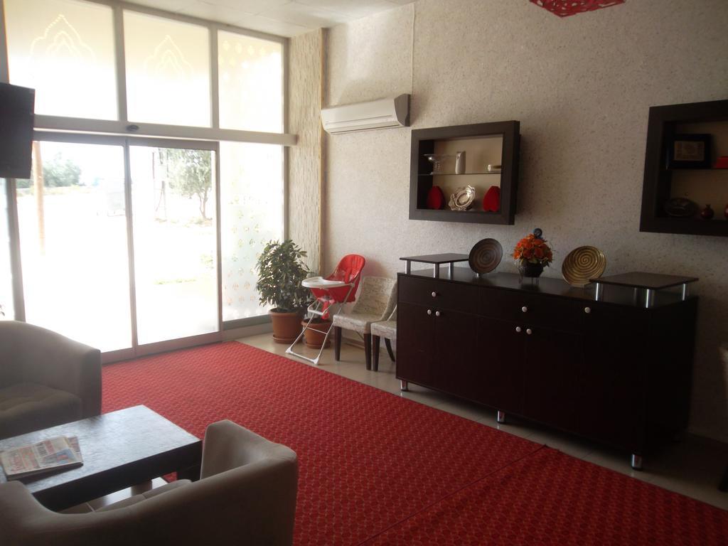 Konak Hotel Mut Εξωτερικό φωτογραφία