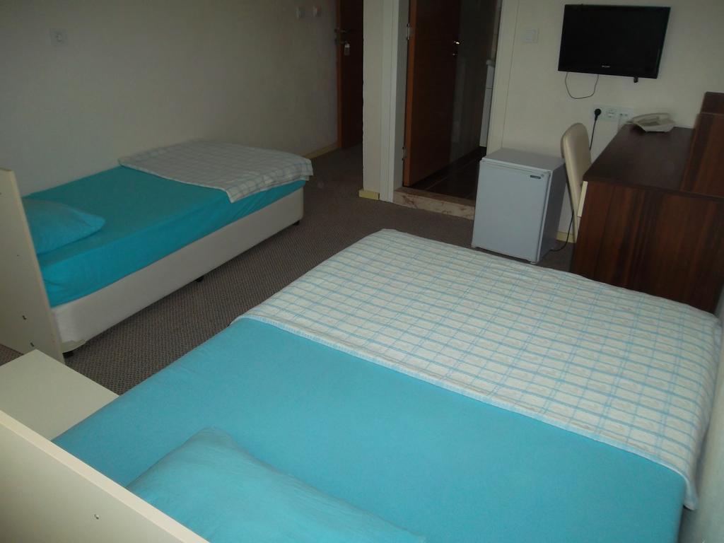 Konak Hotel Mut Δωμάτιο φωτογραφία