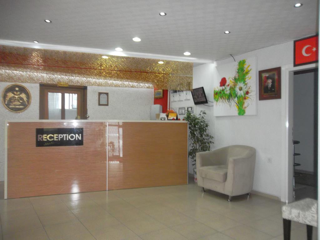 Konak Hotel Mut Εξωτερικό φωτογραφία