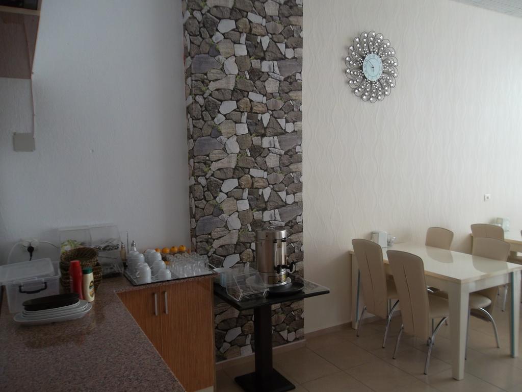 Konak Hotel Mut Εξωτερικό φωτογραφία
